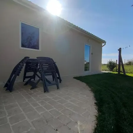 Jolies Familiales A 10 Minutes Du Puy Du Fou *